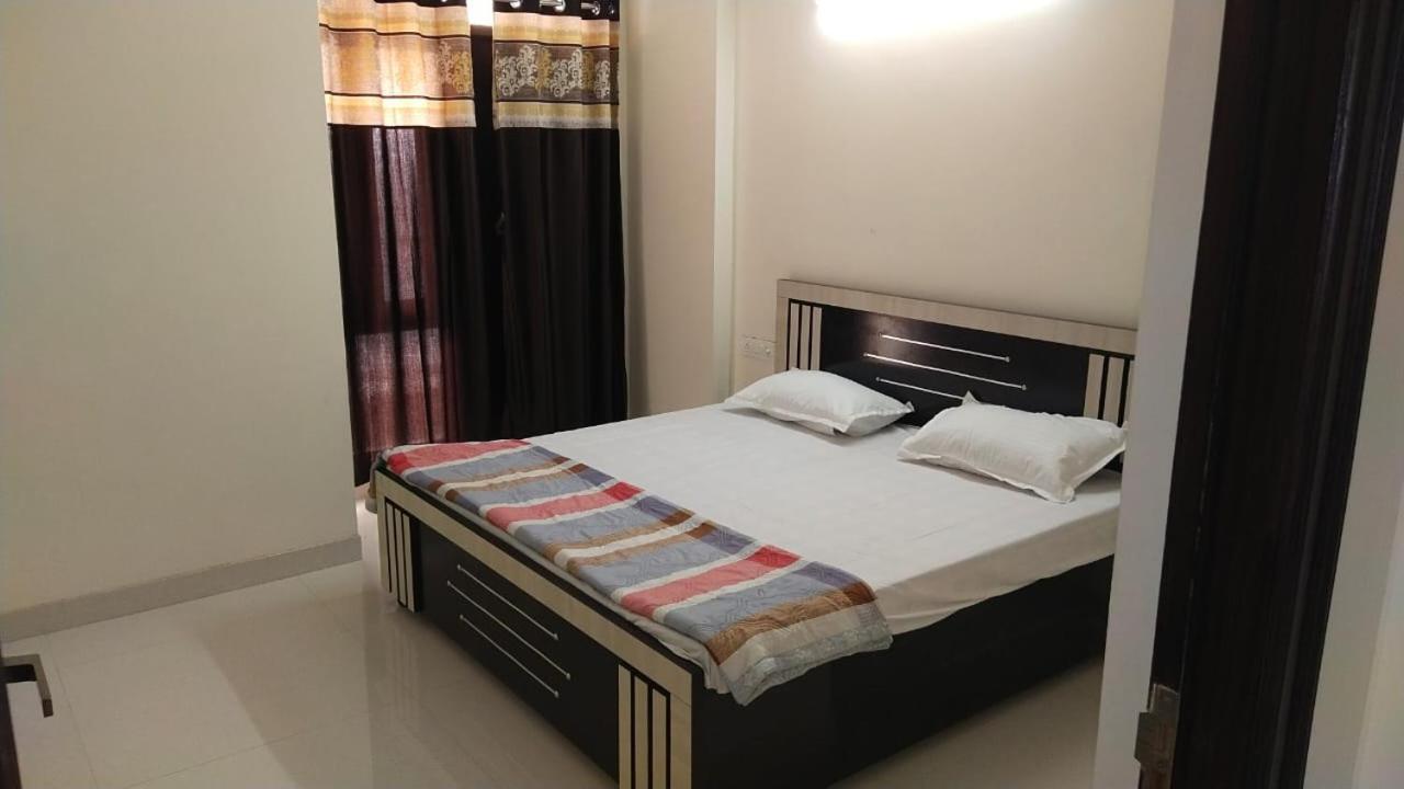 Red Lotus Apartment Джайпур Екстериор снимка